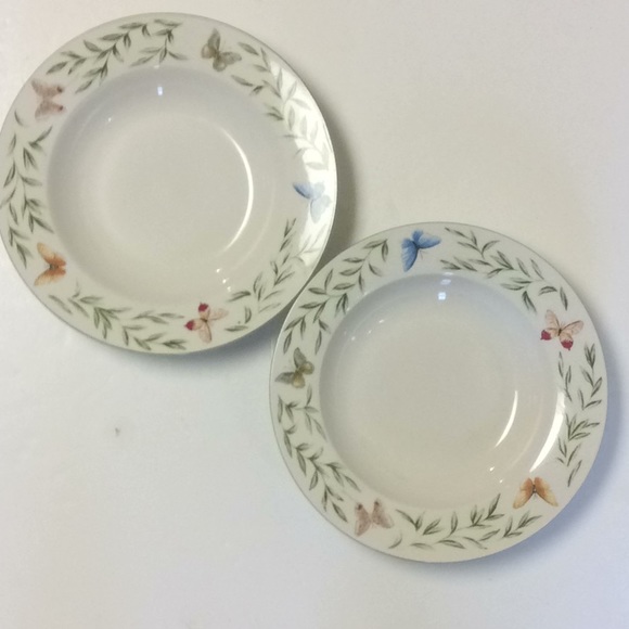 Farberware Arbor Life 4474 Lot of 2 Butterflies and Leaves Bowls 9" - Picture 1 of 5